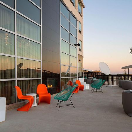 Отель Aloft Katy Mills Экстерьер фото